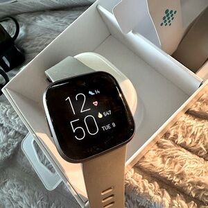 Fitbit Versa 2 Smartwatch